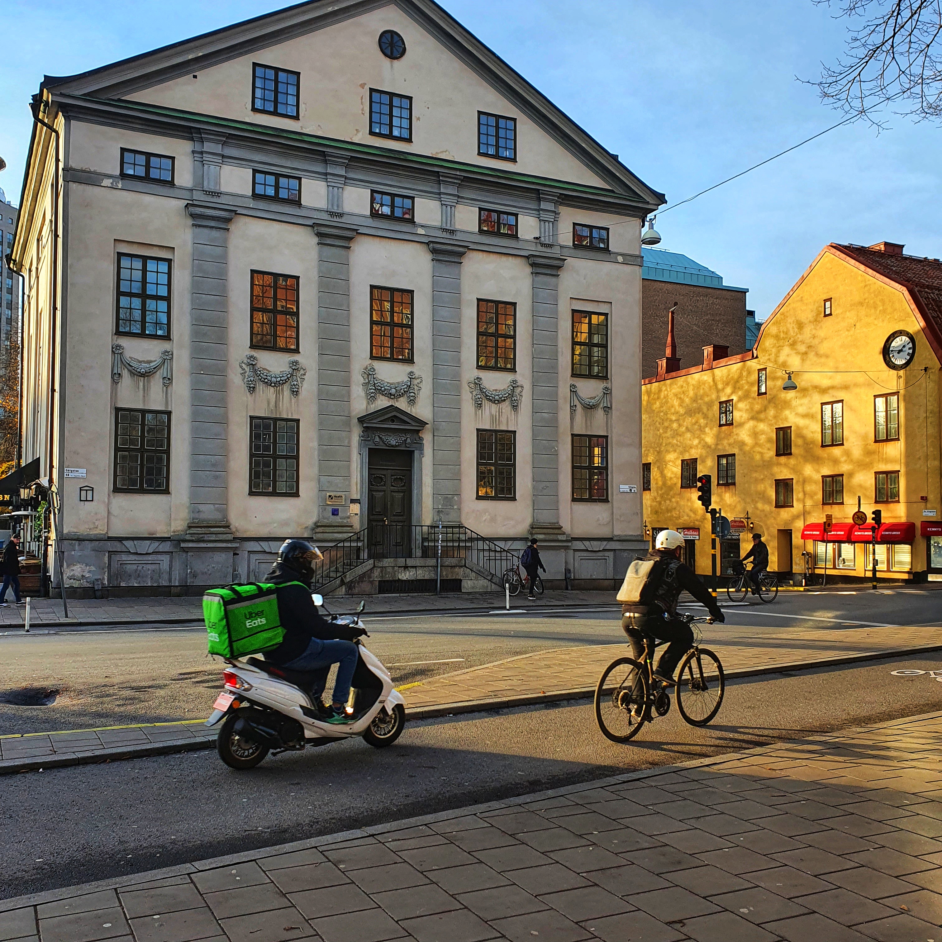VerdeVerdetravel_dengronaguiden_fatburen_denhemligasjon_lillienhoffska_palatset_20201109_134237-01