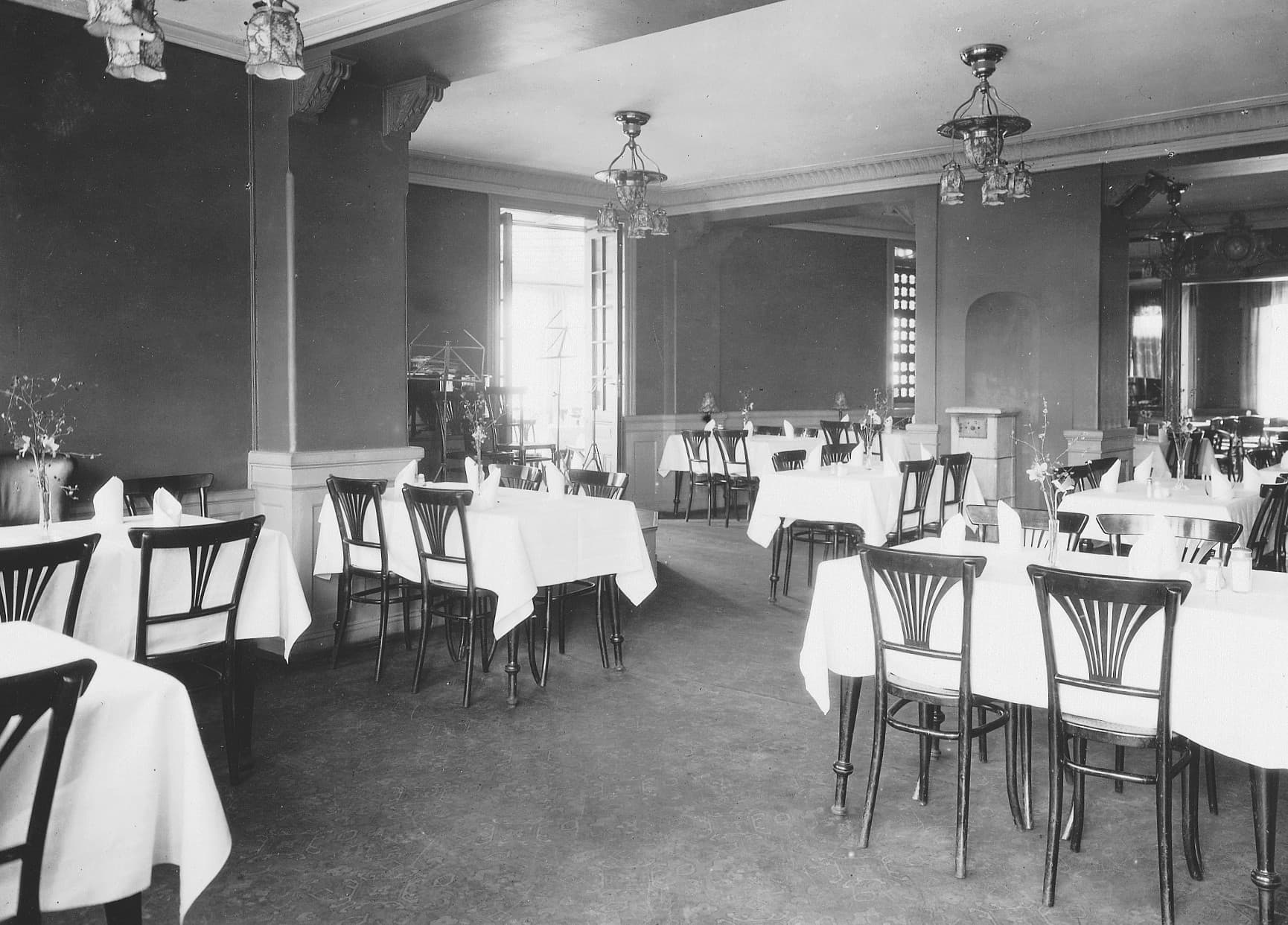 Restaurang_Pelikan,_1920