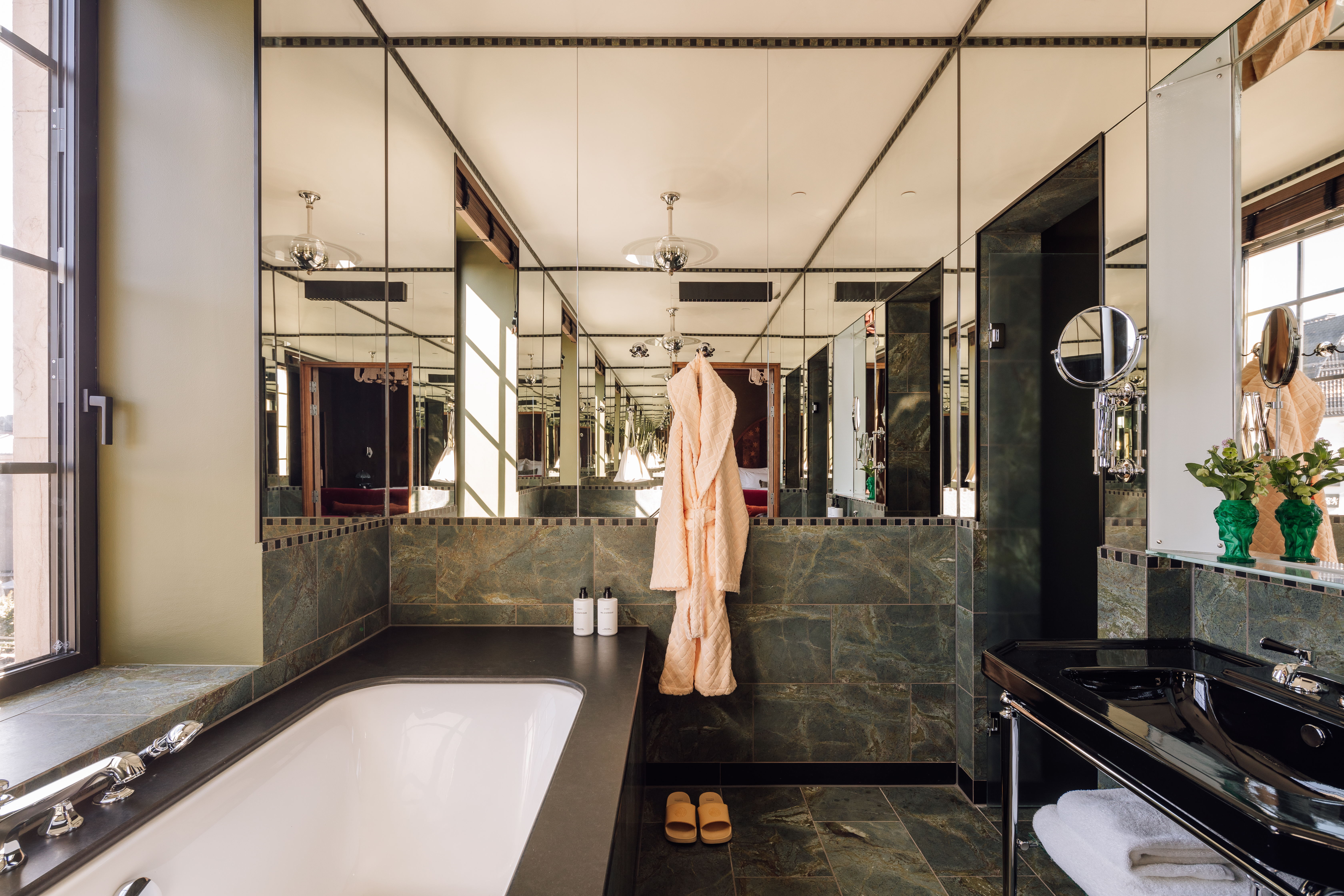 Francisco Nogueira - Suite15