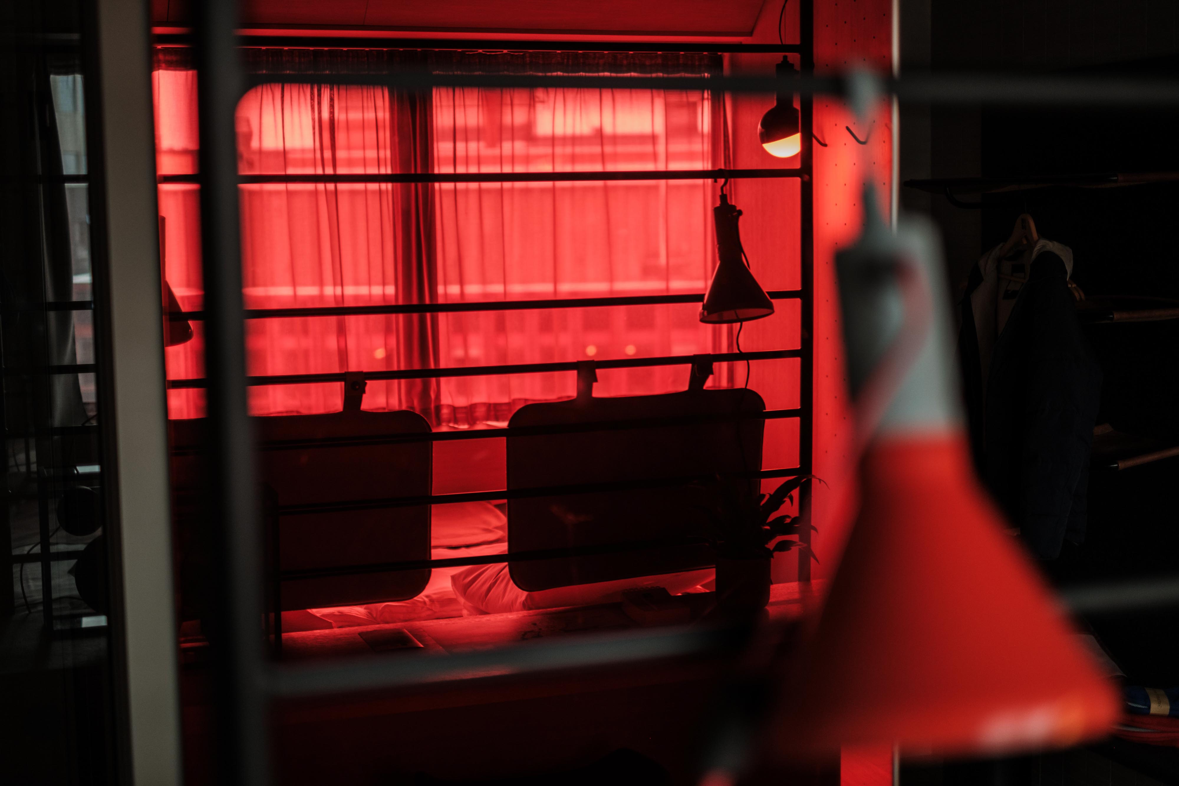 Superior-rummet på Hobo Hotel i Stockholm har moderna detaljer och kreativ inredning, med en unik utsikt över staden. Rummet är funktionellt inrett och kombinerar stil, komfort och en unik urban känsla.