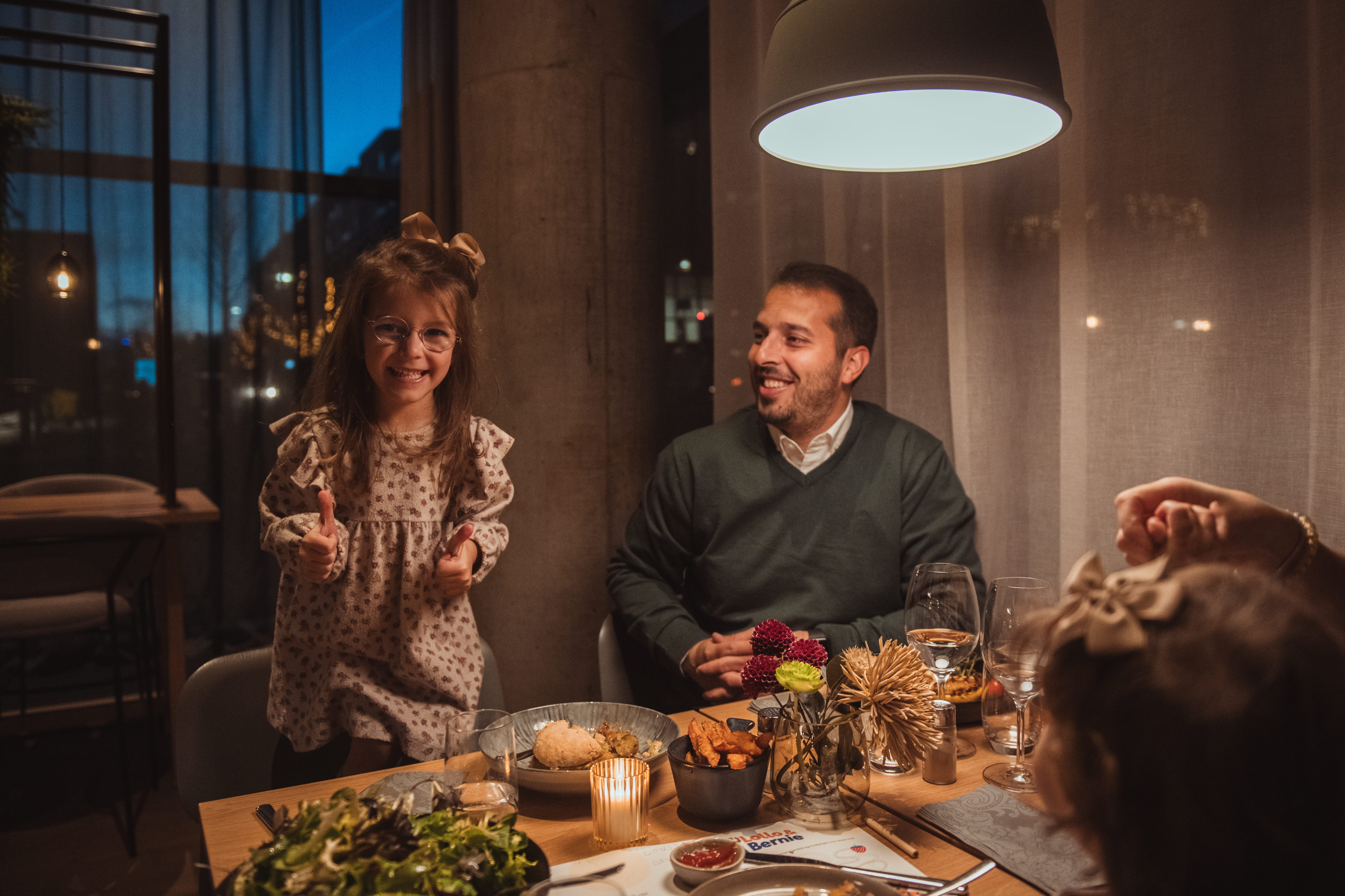 family-dining-fun-quality-hotel