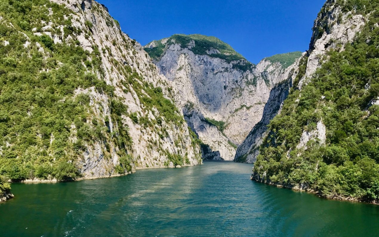 vandring-norra-albanien-berg-sj-reseskaparna-1270x795