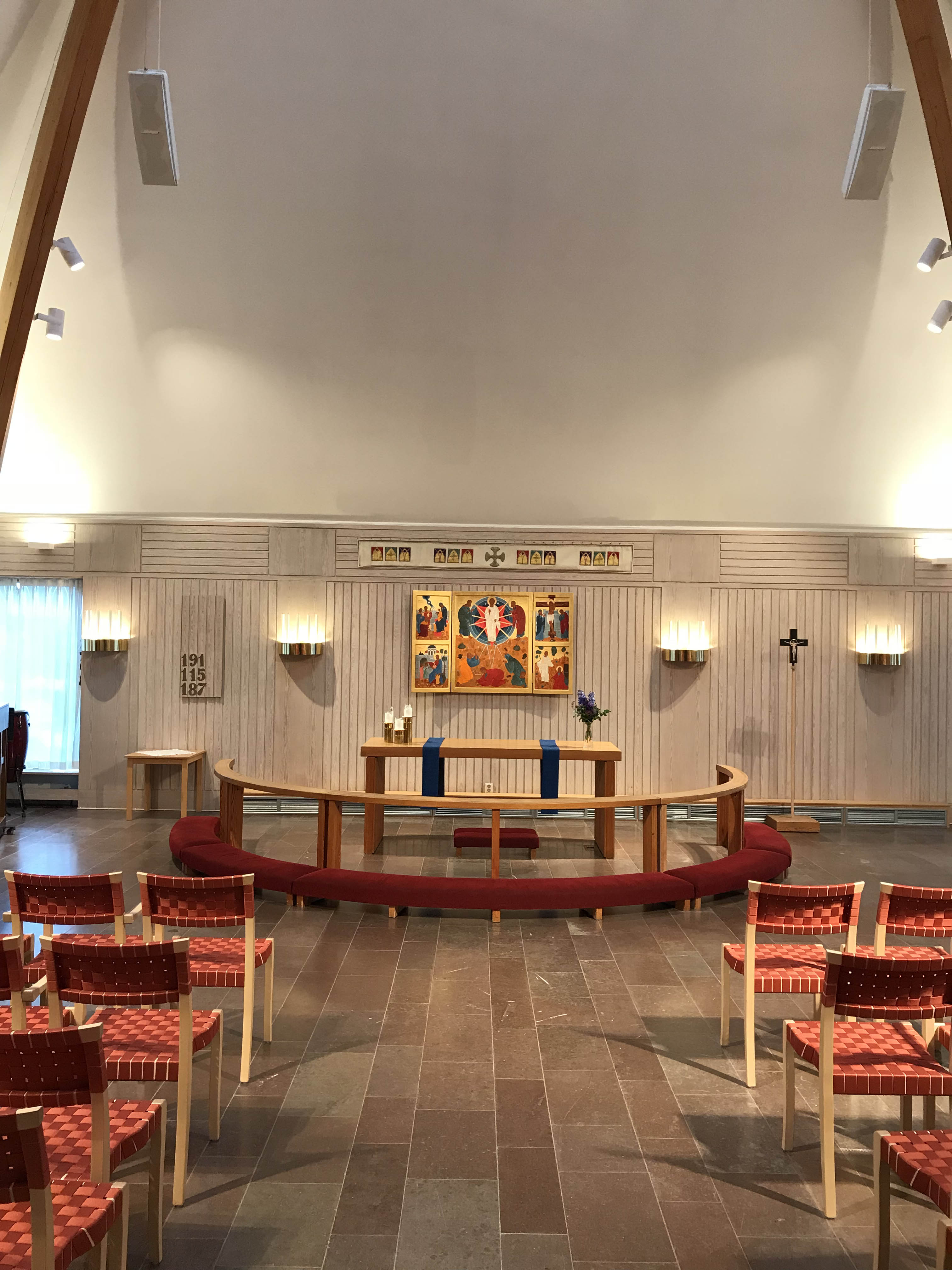 Taras Ljusdesign Kyrka Altare