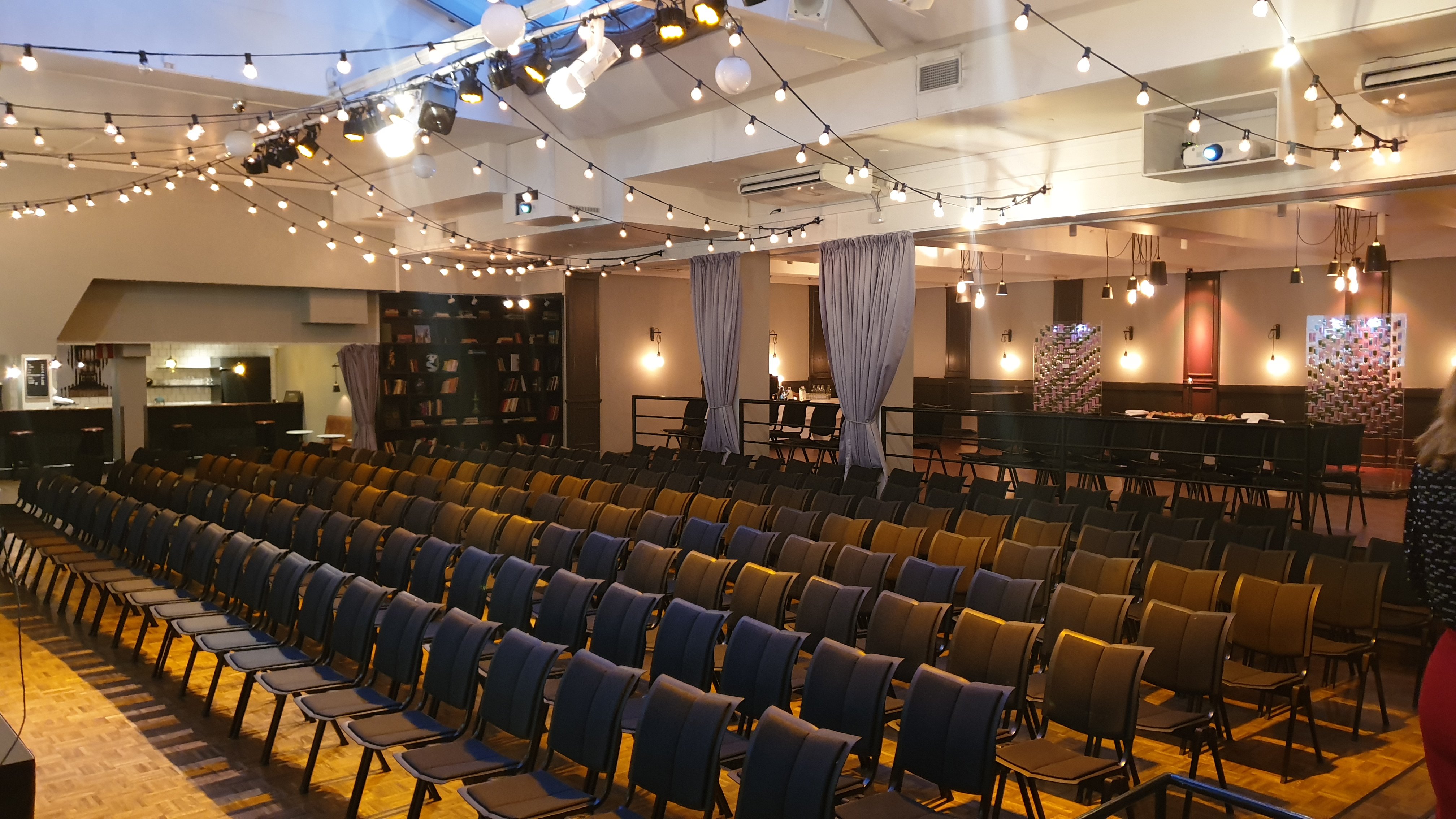 VENUE81
