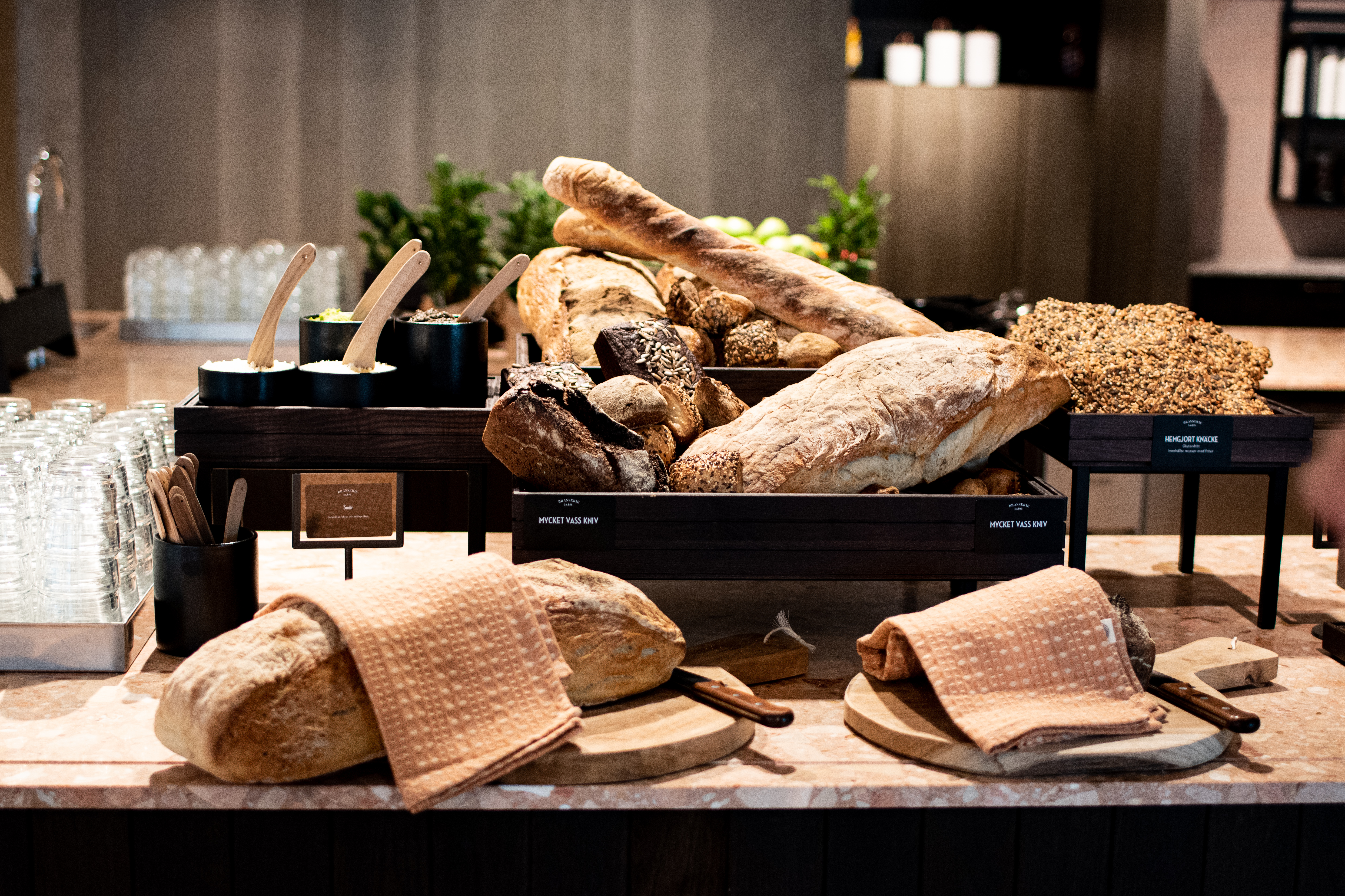 Solna-United-Brasserie-Sabis-Restaurang-Mat-Br”dbuff‚-Br”d-N„rbild