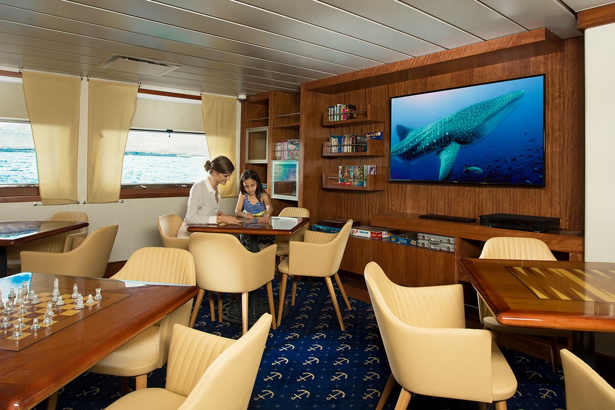 discovery-room-santa-cruz-ii-cruise-galapagos-islands-ecuador