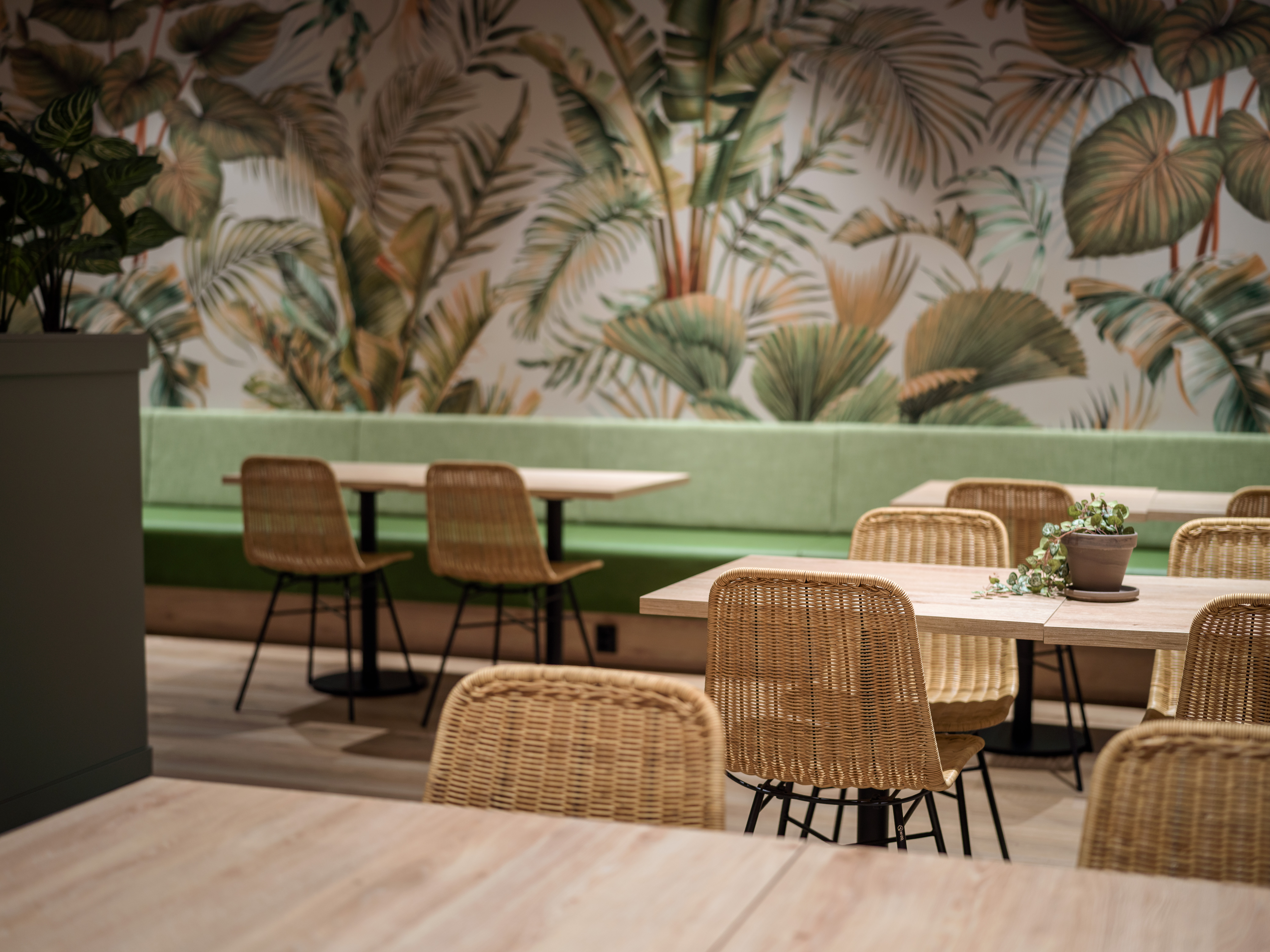 cafe-sulten-sitting-area-details-superland-quality-hotel-sarpsborg