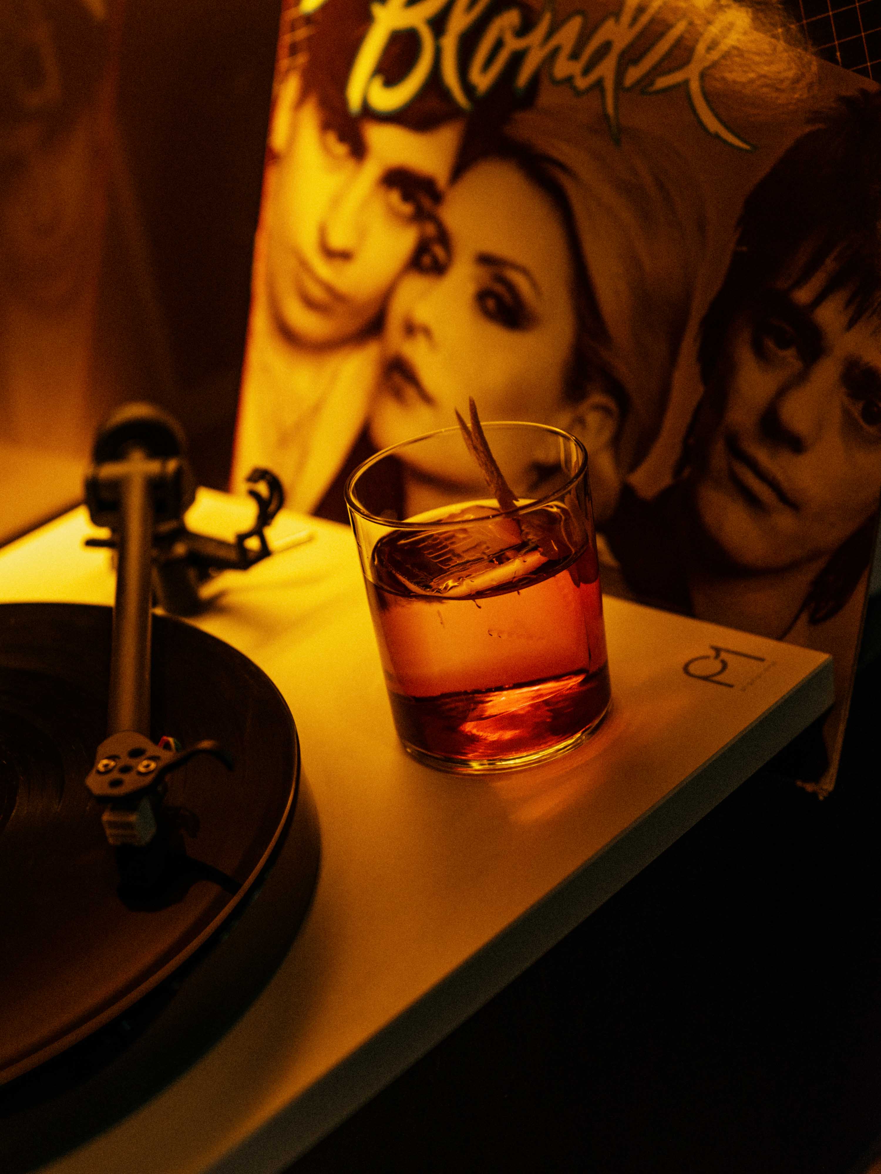 Thief_2025_ bar