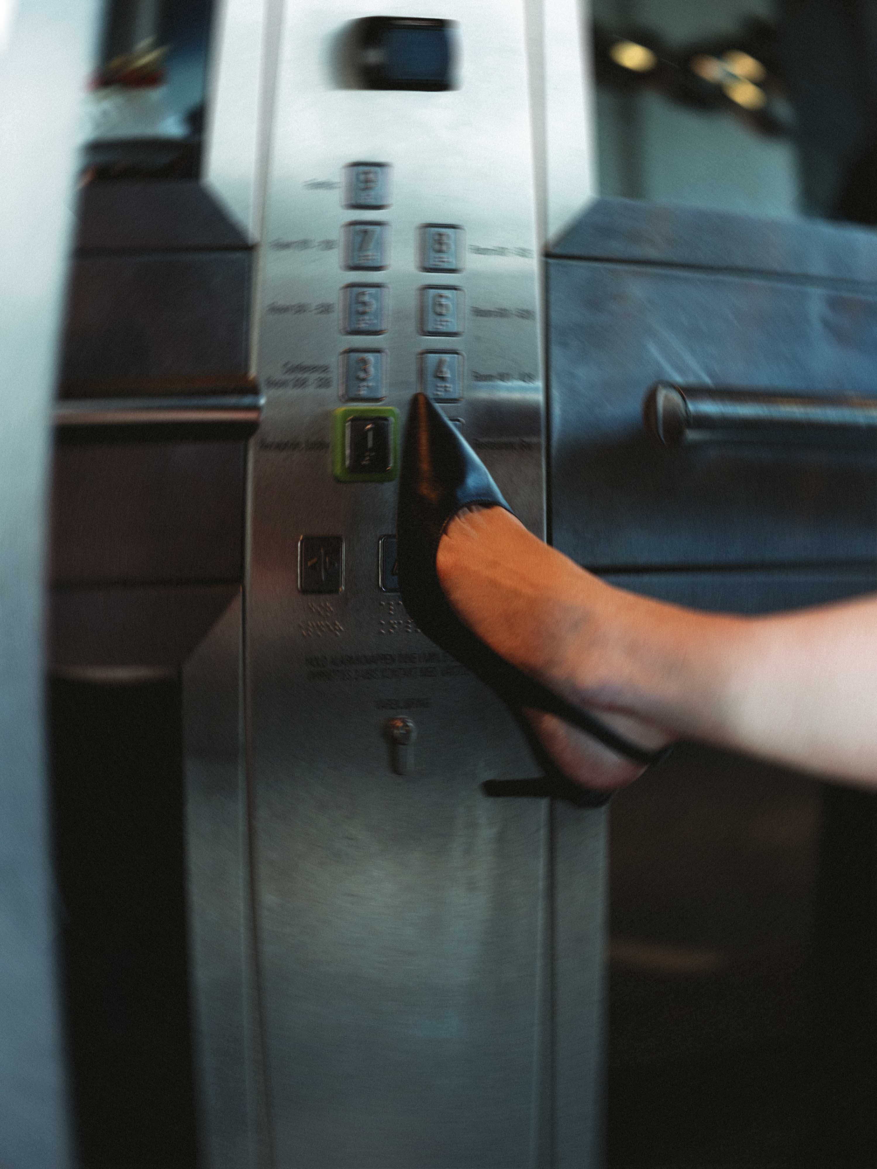 Thief_2025_ elevator-5