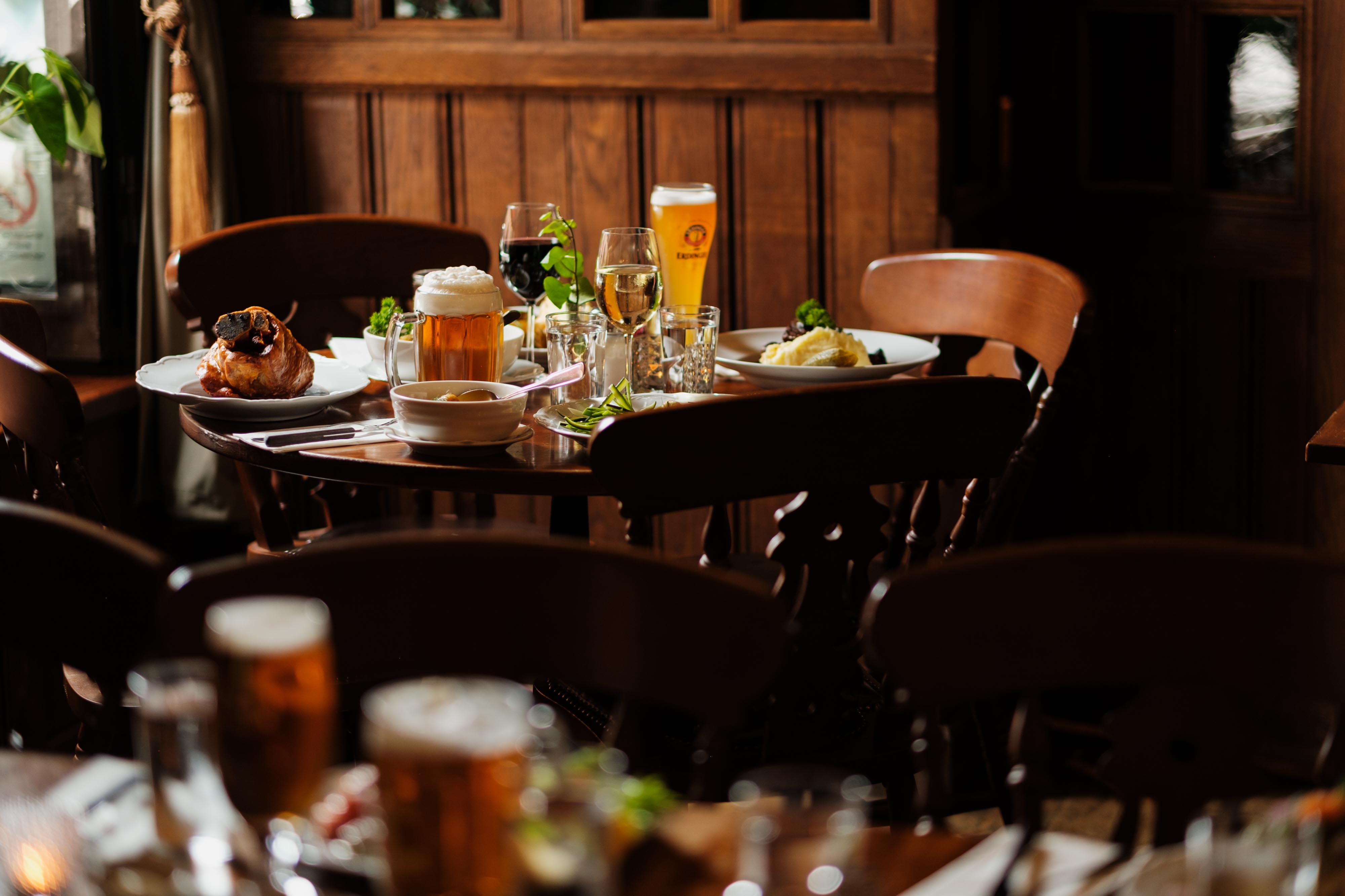 östgötakällaren boka bord